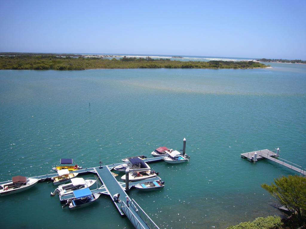 Trafalgar Towers Maroochydore Bagian luar foto