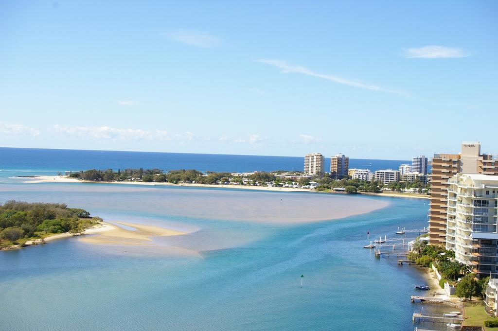 Trafalgar Towers Maroochydore Bagian luar foto