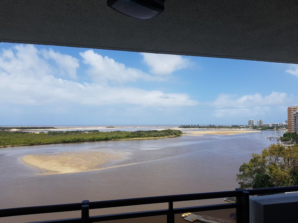 Trafalgar Towers Maroochydore Bagian luar foto